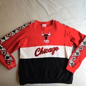Chicago Bulls Mitchell & Ness Scorer Fleece Crew Sweatshirt XL